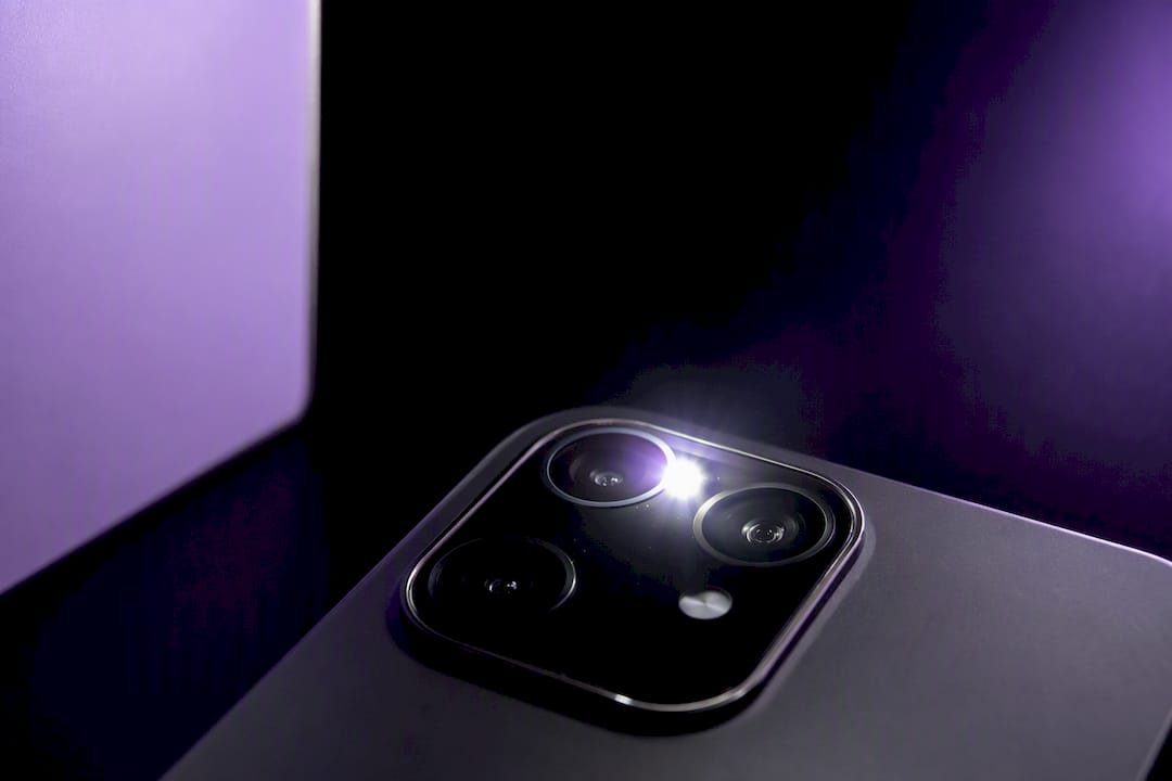 Flash glare appearing on a lens protector
